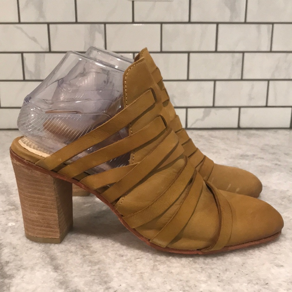 Free People Byron Strappy Mule Womens Size 8.5 Leather Slip On Shoes Taupe Eu 39